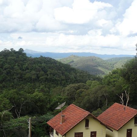 Luar Da Montanha Chale 1 Villa มงชิแวร์จิ ภายนอก รูปภาพ