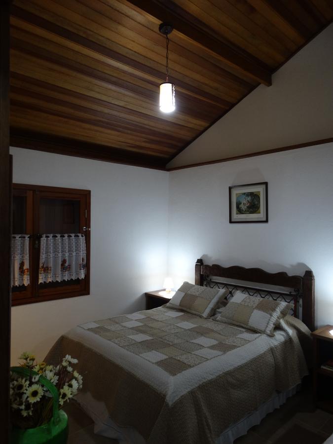 Luar Da Montanha Chale 1 Villa มงชิแวร์จิ ภายนอก รูปภาพ